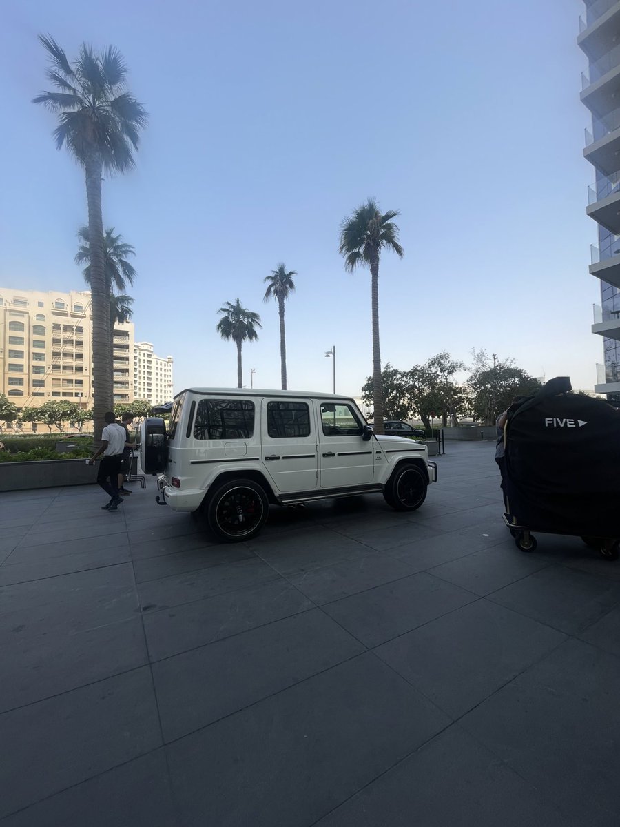 🧎🏿‍♀️ tweet media