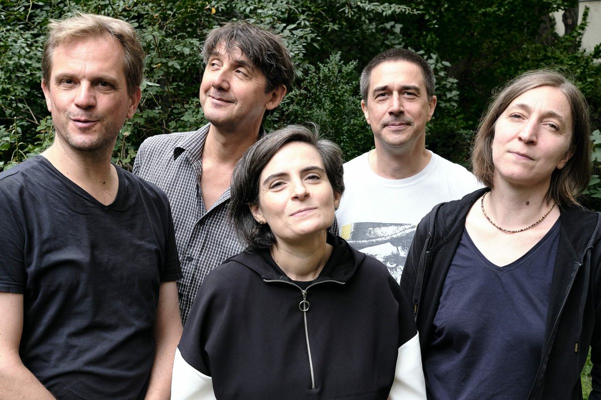 jazzkeller69's tweet photo. #jazzkeller69 präsentiert: 01.10., 15.30 Uhr @ Industriesalon Schöneweide: ABSOLUTELY SWEET MARIE. Unterstützt mit Mitteln der Senatsverwaltung für Kultur und Europa, Projektförderung „Jazz“
#industriesalonschoeneweide #alexanderbeierbach #absolutelysweetmarie
📸Christian Betz https://t.co/t4xndRYx2v
