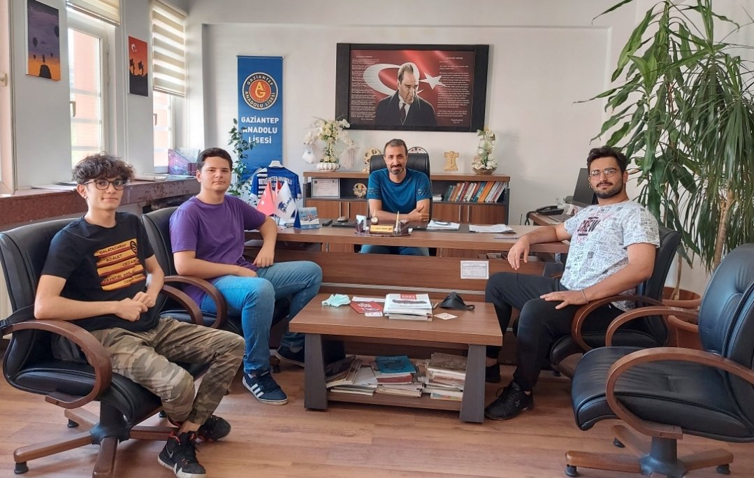bakir_yuksel's tweet photo. 2021 YKS Türkiye 36.sı Ahmet Talha Dağlı'ya milyonerlik yolunda başarılar dilerim. @yasintepe @yagcimehmet27 @yigit_settar @GALMezunlar @Galister https://t.co/XJVbuyHdpS