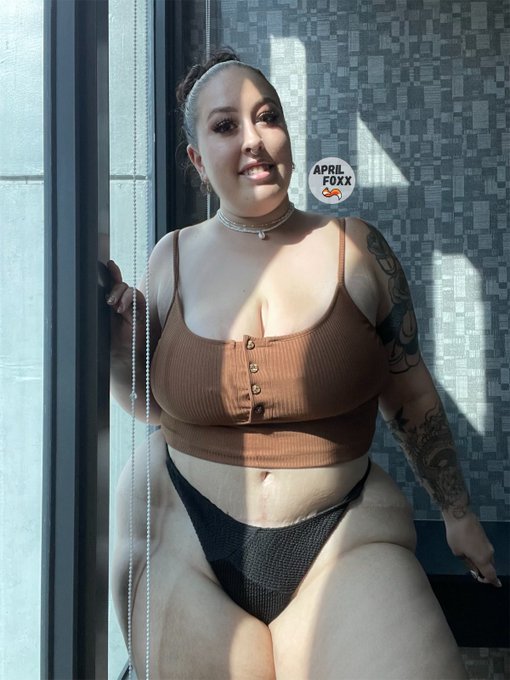1 pic. Front or back? ? https://t.co/EH8dKWyTlD