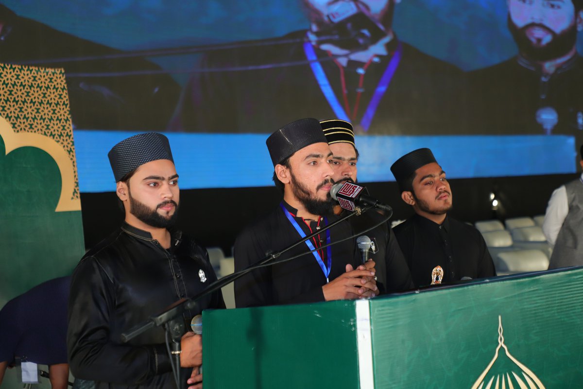 MinhajulQuran's tweet photo. تلاوت کلامِ رحمن سے 40ویں عالمی میلاد کانفرنس کا باقاعدہ آغاز کردیا گیا

#40thMawlidConference https://t.co/P9Rb9s6ImH