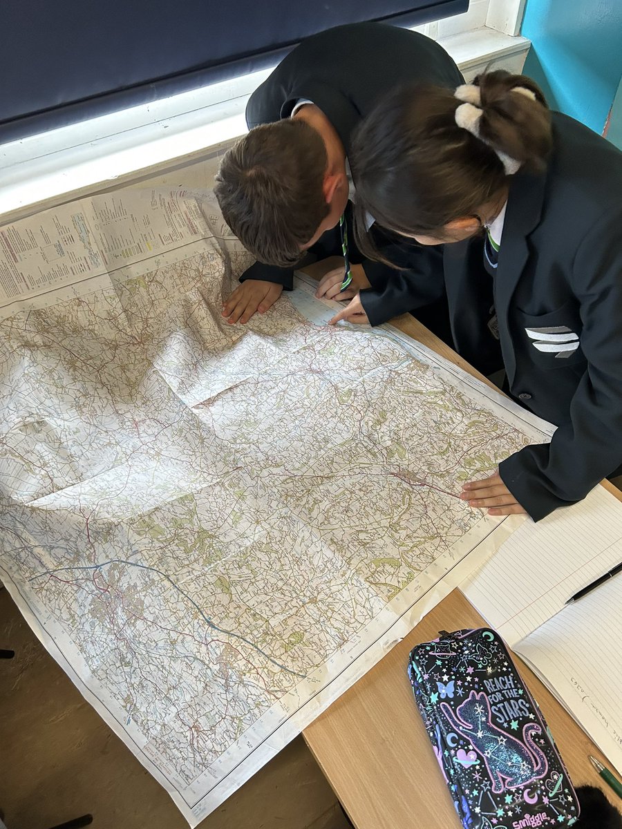7NLL being taught how to find places using the old fashioned way. OS maps and grid references. Important Geography skill <a href="/SpringwestA/">Springwest Academy 💙</a> <a href="/SpringwestY7/">Springwest Academy Year 7</a>
