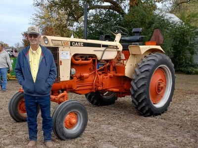 MachineryPete's tweet photo. Looking ahead a bit...Nov. 4 collector estate auction in Elizabeth City, NC for Donnie Gene Jones. Sale by my friends at Rich &amp; Rich Bonded Auctioneers. Check out 300+ Lots for sale here: https://t.co/fjRKeOHKo2 https://t.co/N5rCqYdQ7z