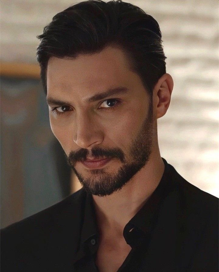 yapılanların farkındayız ilhanın yanındayız

İlhanŞen VarsaVarız