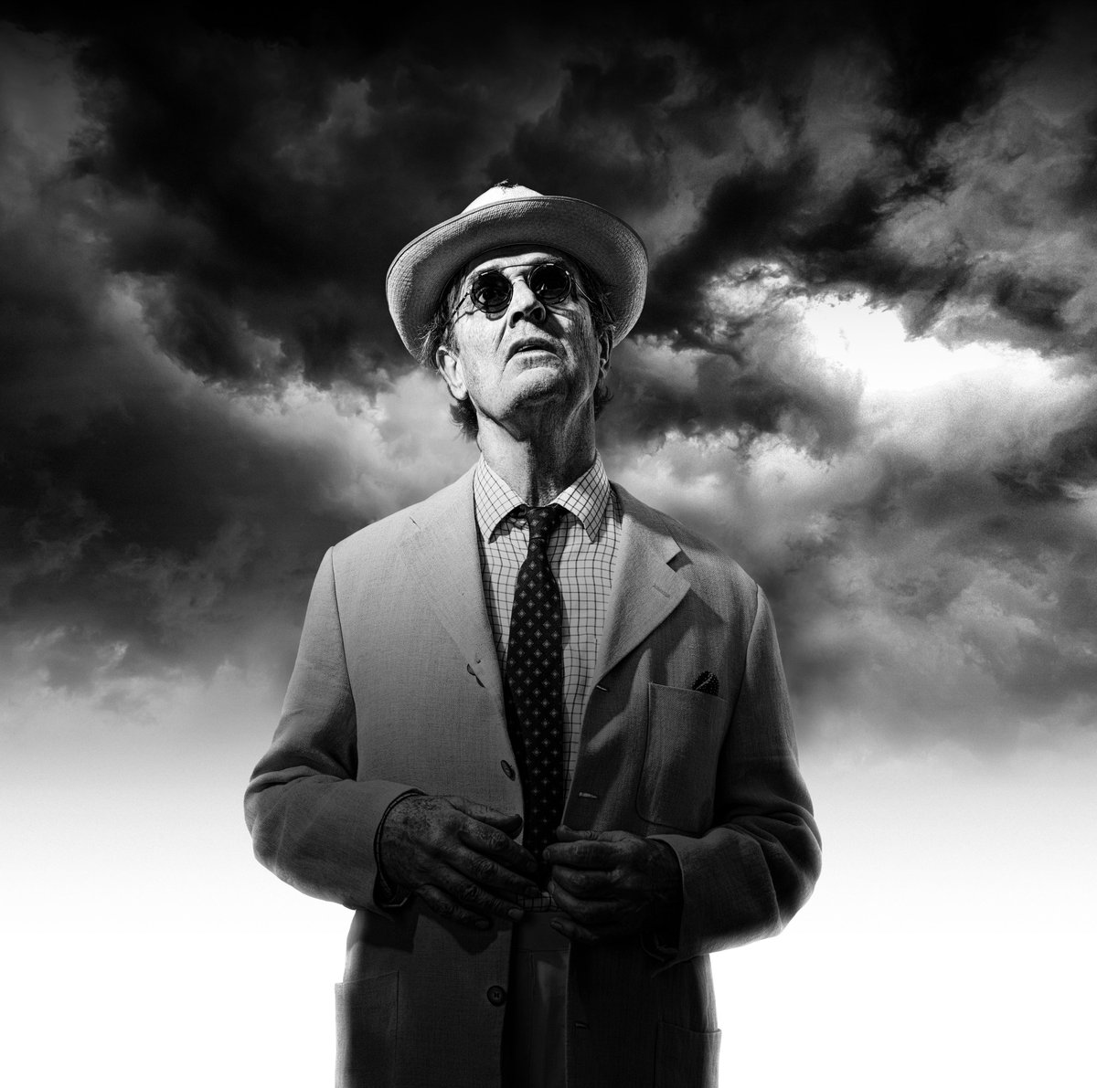 ⭐️Wishing our company all the best for their opening night of A VOYAGE ROUND MY FATHER this evening. 
theatreroyal.org.uk/events/a-voyag…