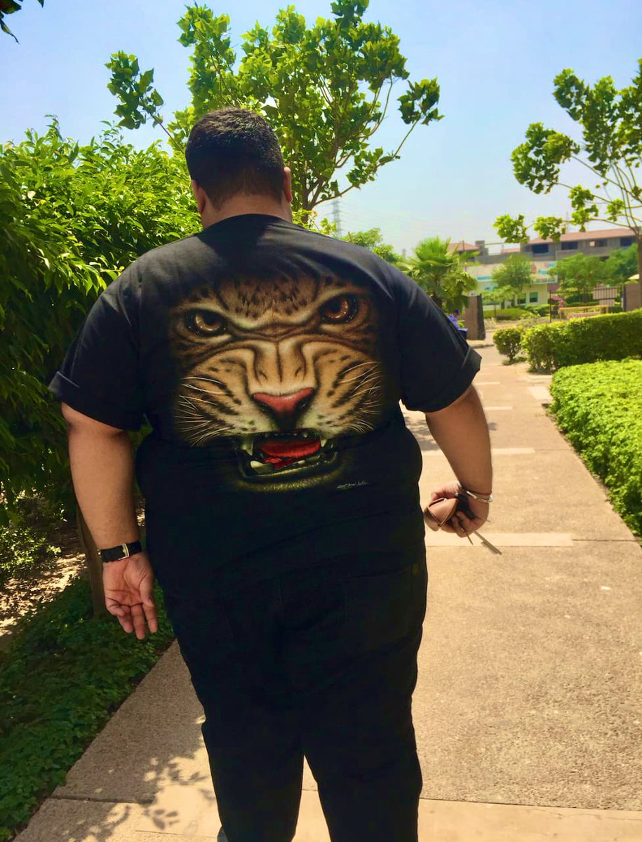 aman_icon's tweet photo. Quote and reply with your back facing picture. #Random https://t.co/dG9TiuipQc