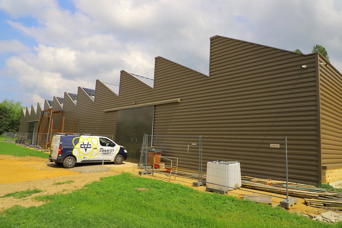 Dans le cadre de la reconquête de la #friche de la Macérienne, à Mézières, <a href="/08metropole/">Ardenne Métropole</a> soutient à hauteur de 150.000 € <a href="/asso_flap/">AssoFlap</a> qui va créer sous la superbe halle Eiffel un atelier partagé de menuiserie.