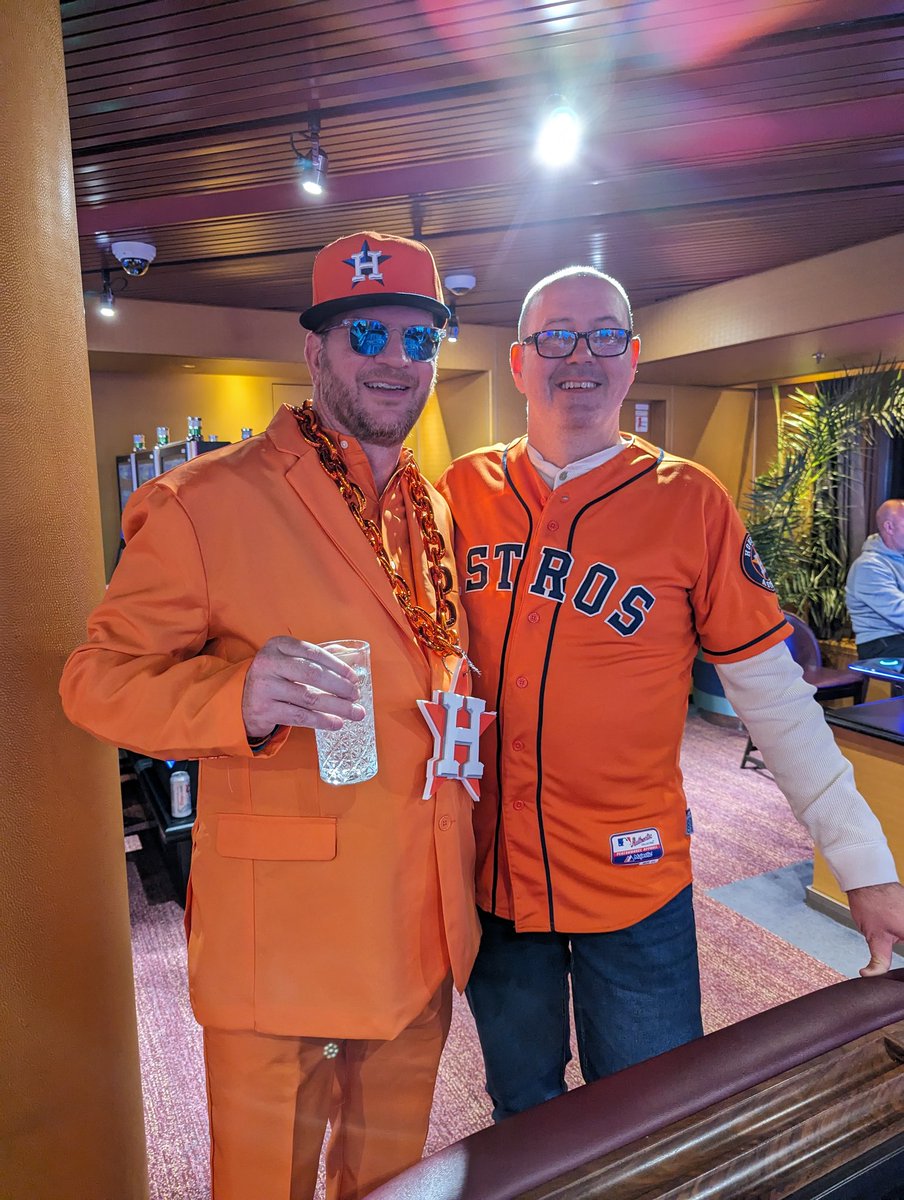bohemia71's tweet photo. When they say it's orange night on your Alaskan cruise, you represent! https://t.co/o4BNVTihk1