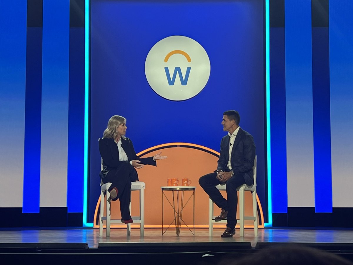 Happy to see the commitment to the partnership between <a href="/Workday/">Workday</a> and <a href="/ADP/">ADP</a> at #WDAYRising especially because I need them both to get paid 😀