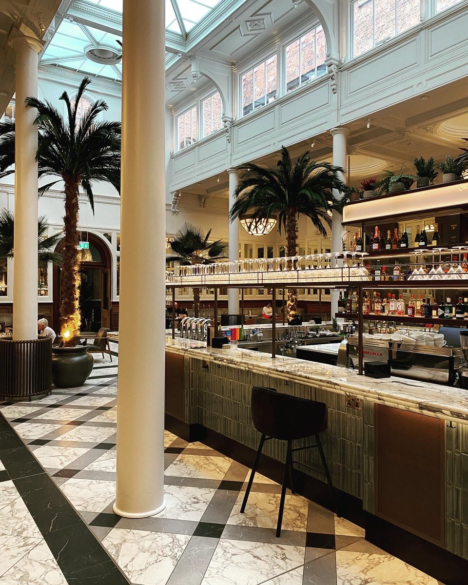 DowntownBusines's tweet photo. We are delighted to be at the stunning The Municipal Hotel for our first Downtown Unplugged event. What a venue. #DIBEvents https://t.co/wrQOZUGm5E