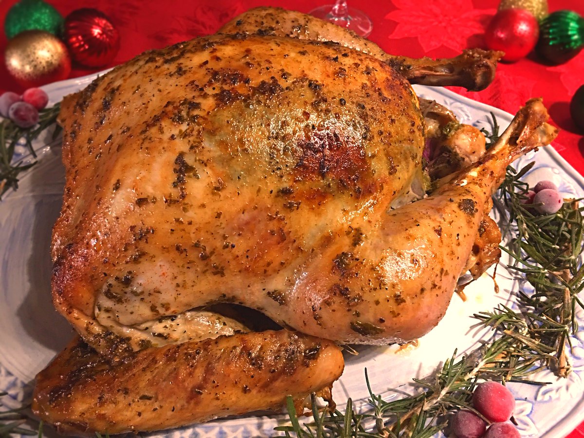clubfoody1's tweet photo. Today is #Thanksgiving 🦃🇨🇦
Happy Thanksgiving Canada 🇨🇦... Holiday Turkey🦃🤩!
(check out my next posts👆 &amp; the previous ones 👇 for more Thanksgiving 🦃 recipes😋)

#YouTube 📽️: https://t.co/Gso43ZgQt6
#RECIPE ➡️: https://t.co/iSHgL53kI7

@EventGuideToday @DiningGuide2Day https://t.co/wwpqQzBiaZ