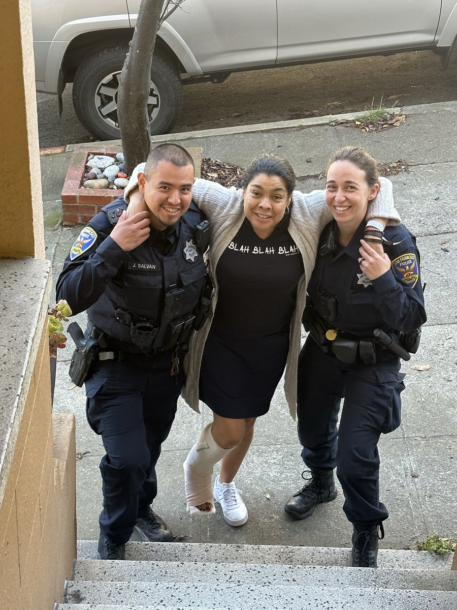 LPresents's tweet photo. My sister @MNovoaSF lives on a very steep street in the city. She just had surgery and I had no idea how I was going to get her up her stairs alone, well these two angels 👼 👼 popped up and saved the day for us. Thank you @SFPD @SFPDChief @SFPDCares @SFPDPark https://t.co/W36HkRFTw1