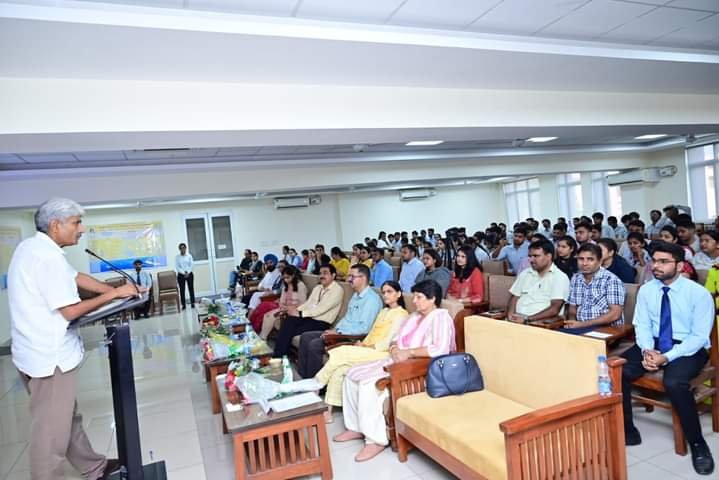 IMSAR_MDU's tweet photo. Career Counseling &amp; Skills Workshop Highlights at Maharishi Dayanand University, Rohtak!

On September 22.The workshop, organized in collaboration with Mahendra Pride and Nandi Foundation, featured Vice Chancellor Prof. Rajbir Singh as the chief guest.

#mdu
#Career https://t.co/3hU6C1evhE