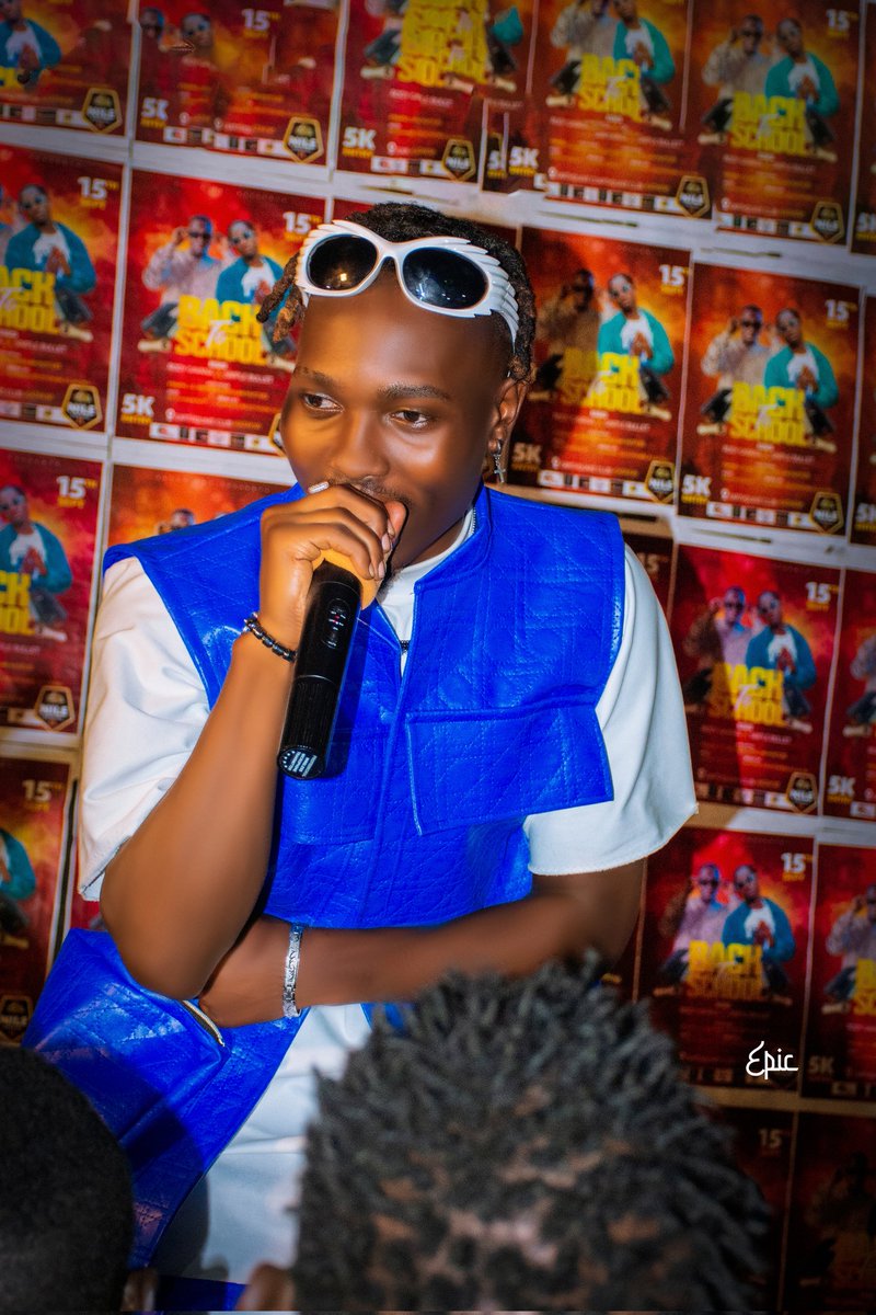 simple_bullet_'s tweet photo. 7th October Smiles Corner Kireka Kampala, We Link Up ICON 🦍 Has Some Special For You ♥️🌍

#SuperEntertainmentAfrica #ICONGANG  #HumbleLegacy #GalaxySounds https://t.co/xan2QMb8be