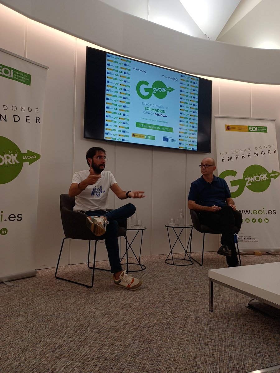 Las startups quiebran 
Porque los emprendedores se pelean
Por falta de caja o
Por falta de foco

Carlos Rivera <a href="/clicars/">Clicars</a>, entrevistado por Alejandro Viesga, CEO de <a href="/revistaemp/">revistaemprendedores</a> 
En #coworkingMadrid <a href="/eoi/">EOI</a>