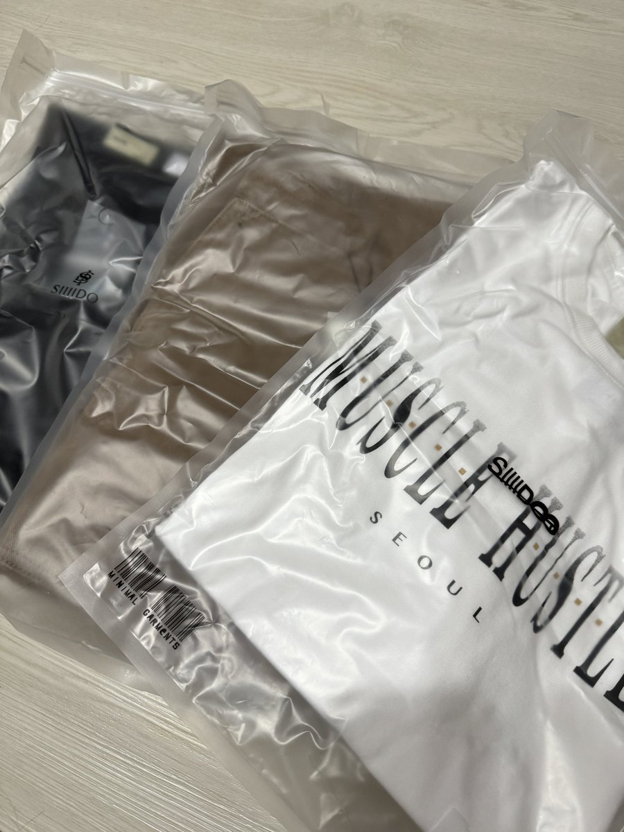 soseoulstore's tweet photo. สั่งสินค้าได้ทุกอย่างกับเราเลยนะคะ ส่งเร็วส่งด่วน 

ออเดอร์แบรนด์เสื้อผ้าเกาหลี ของลูกค้า ส่วด่วน ส่งกลับ ems 
สอบถามสินค้าได้ทุกแบบเลยนะคะ 
#พรีออเดอร์เกาหลี #พรีเกาหลี #พรีออเดอร์ #พรีออร์เดอร์ https://t.co/XlUjhHj51O