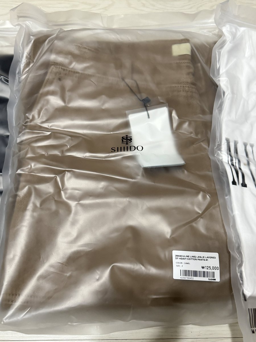 soseoulstore's tweet photo. สั่งสินค้าได้ทุกอย่างกับเราเลยนะคะ ส่งเร็วส่งด่วน 

ออเดอร์แบรนด์เสื้อผ้าเกาหลี ของลูกค้า ส่วด่วน ส่งกลับ ems 
สอบถามสินค้าได้ทุกแบบเลยนะคะ 
#พรีออเดอร์เกาหลี #พรีเกาหลี #พรีออเดอร์ #พรีออร์เดอร์ https://t.co/XlUjhHj51O