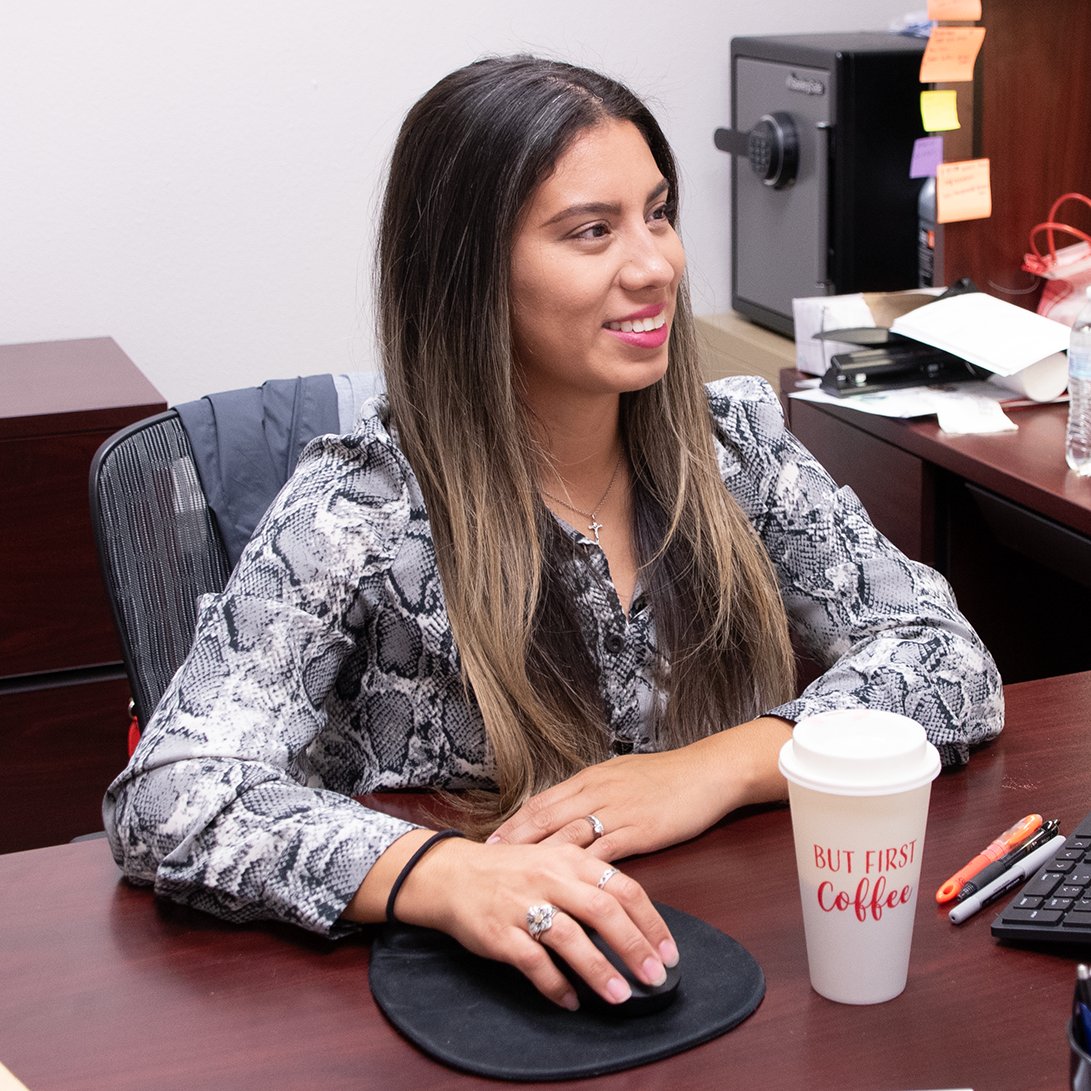 SulRossRGC's tweet photo. “Sul Ross is important to me because I never had to leave the comfort of my hometown. I get to raise my kids here and go to school at the same time,” said business major and SRSU staff member Cassandra Miwa. #RGC #SRSU #Fall2023 #SRSUFutureLeaders #SRSU #DelRio #EaglePass #Uvalde https://t.co/4Ue8QpllPc