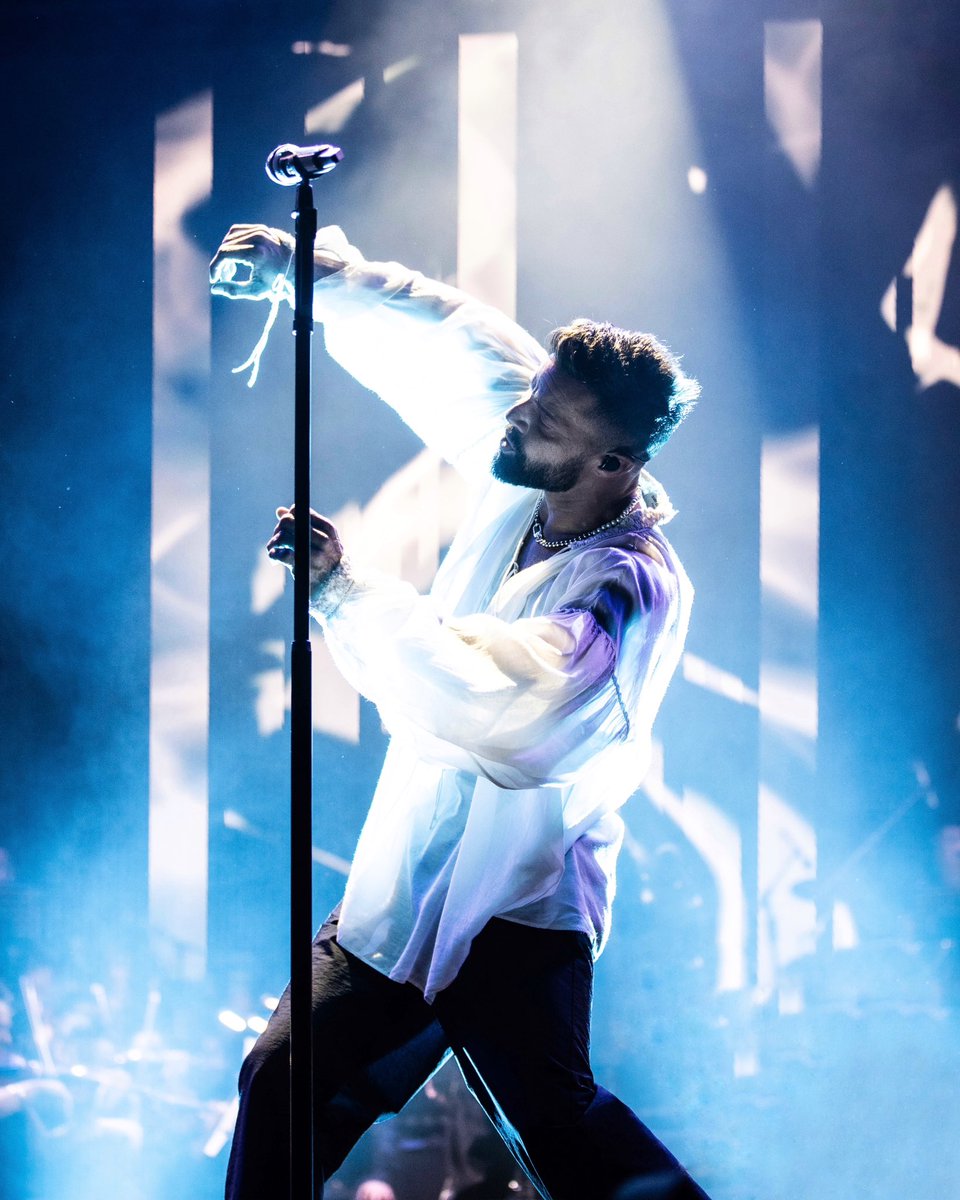 RMwebteam's tweet photo. ¡Nuestra historia de amor contigo @ricky_martin es y será eterna! ❤️🇲🇽  📸: @Leandrovco https://t.co/EpDFywIr9Q