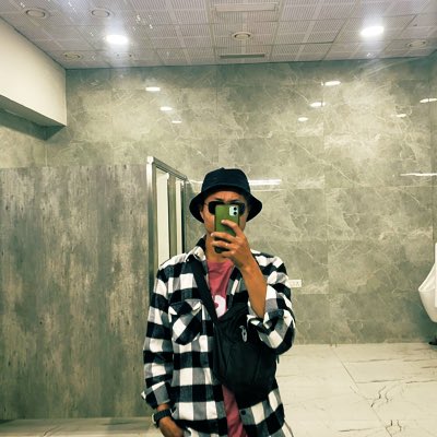 DonealTh's tweet photo. #NewProfilePic https://t.co/xTIK9lLgVX