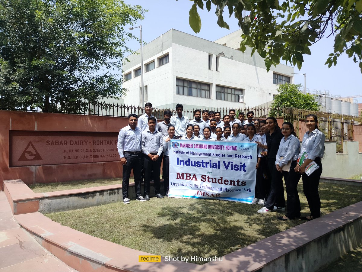 IMSAR_MDU's tweet photo. Industrial Visits!

A group of students are guided by our Training and Placement Head, Aman Vashishth, Visited to Sabar Dairy- Rohtak Plant. On 29th August, 2023.

#mdu
#trainigandplacement 
#imsar
#mbastudents 
#careerdevelopment https://t.co/0rVxyHmsAY