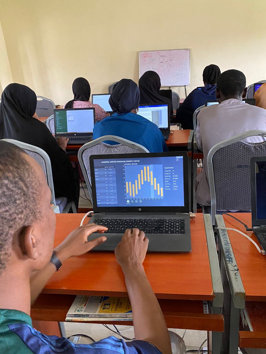 Ims_BUK's tweet image. Step into the exciting, dynamic world of information and media studies.

It&apos;s more than just sitting in a classroom Information and media studies is a thrilling, immersive experience that will challenge and excite you.  So get ready to dive in and have some fun.
#digitalpotential