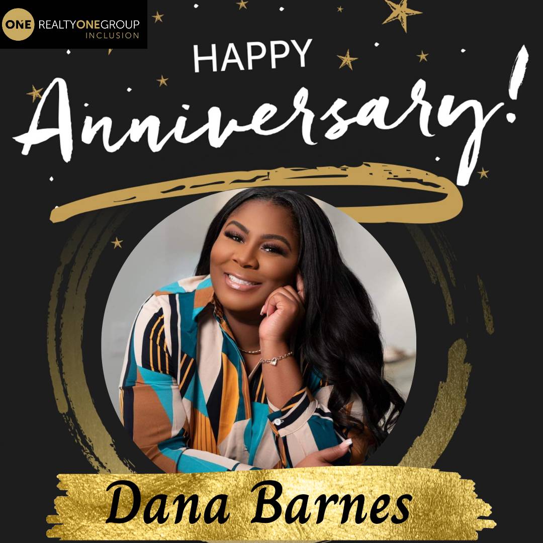 RealtyONESav's tweet image. You know it's a ONEderful day when it's your ONE Anniversary and you are hitting the closing gong on the same day! Happy Anniversary Dana Barnes &amp;amp; thank you for choosing our #UNbrokerage for your real estate career.🎉👏🏽👏🏽®️☝🏽🏡🎉💛🖤

#RealtyOneGroupInclusion 
#COOLture