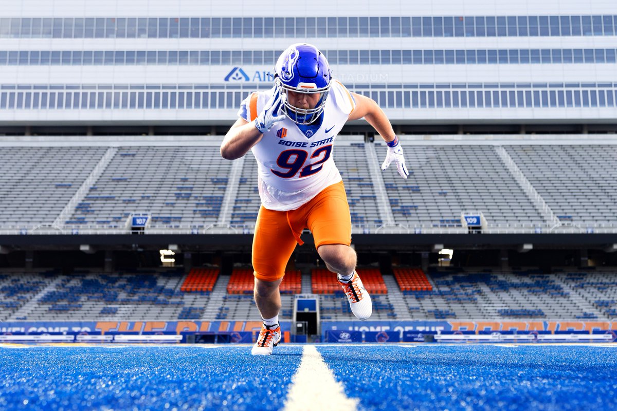 BroncoSportsFB's tweet photo. Ready for Memphis 🔵⚪️🟠

#Compete | #BleedBlue https://t.co/5LuBJTImHv