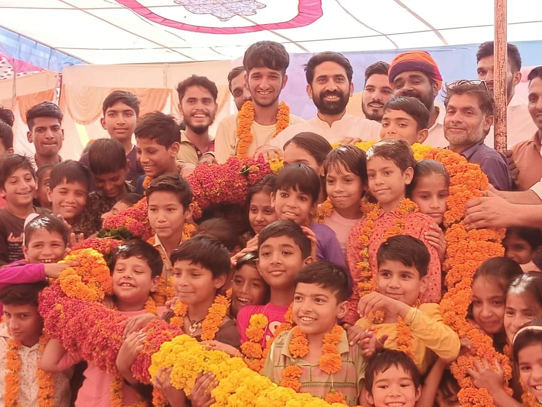 MaheshKumawat_'s tweet photo. #Picofthaday
@ManishYadavIn ❤🙏 https://t.co/YYRFzr23dz