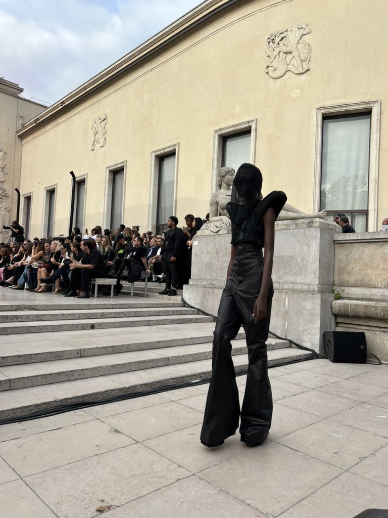 whoisluka's tweet image. The only appropriate outfits to wear on a first date.