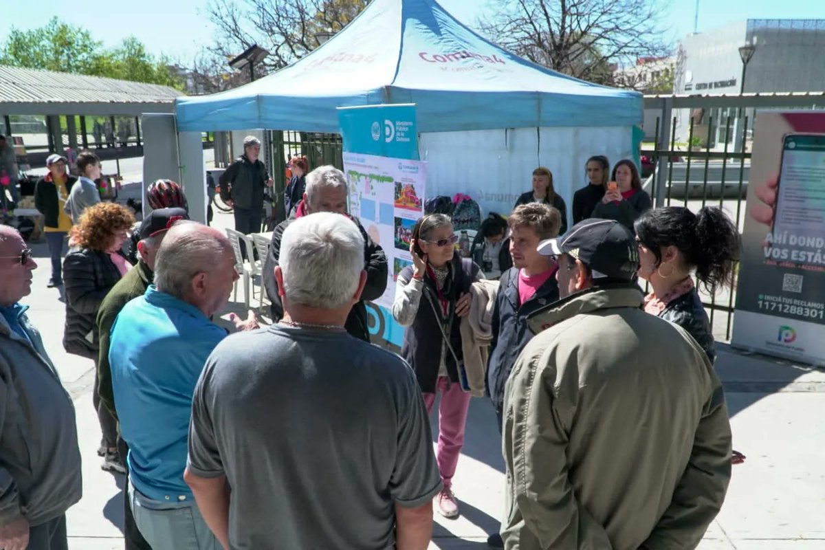 bacomuna4's tweet photo. 🛝🚲🌳 Hoy presentamos el Proyecto de puesta en valor y revalorización de la Plaza Vuelta de Obligado - "El Campito" de #ParquePatricios
#ComunaPresente https://t.co/p9ym0VLDxO