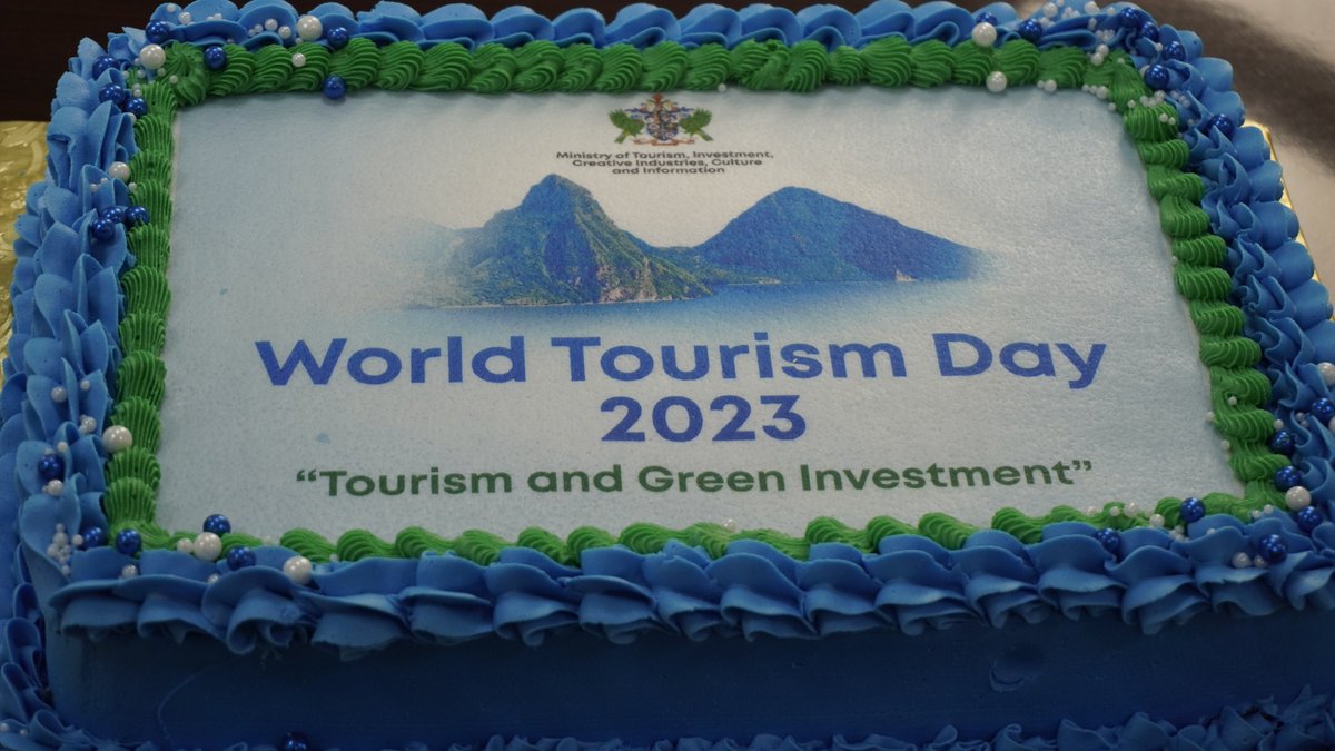 SaintLuciaGov's tweet photo. BLAZE IN BLUE💙 GIS Staff representing!
#blazeinblue #TourismWeek #Saintlucia https://t.co/ZOIhPGzi2G