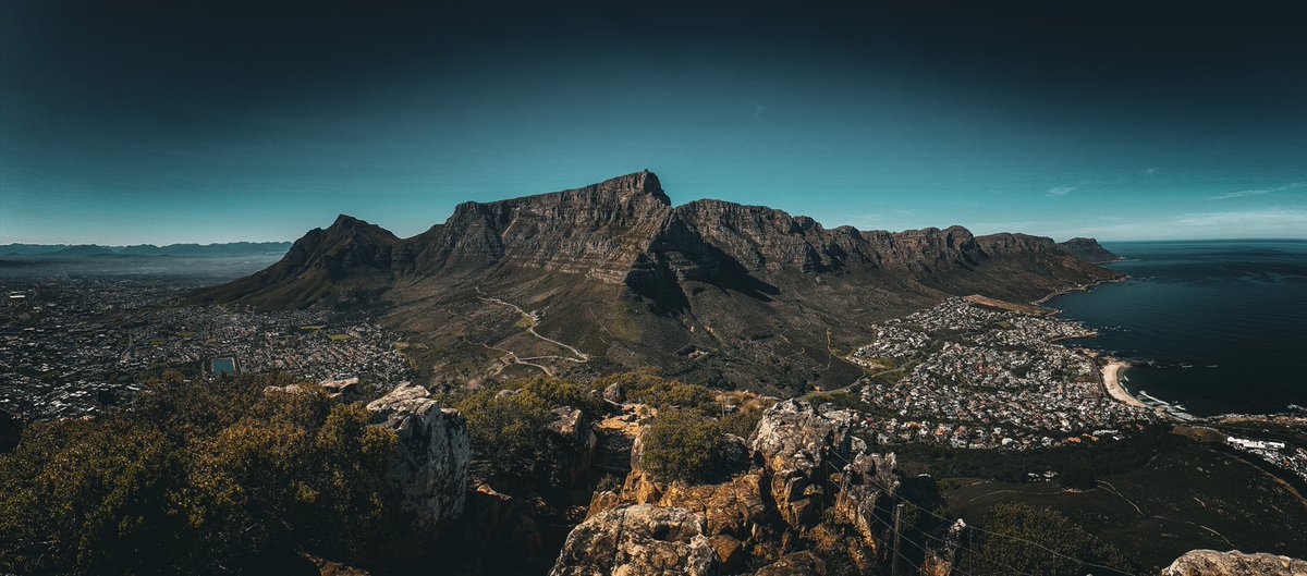 How amazing are those views in Cape Town with spring finally arriving !