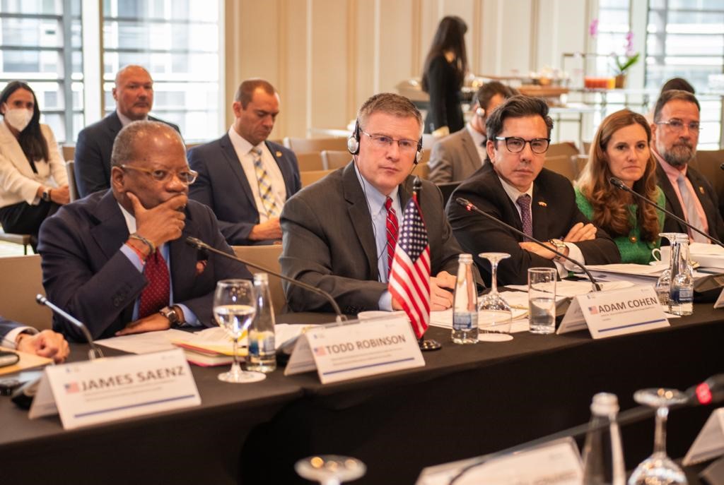 📷 @ONDCP Deputy Director Adam Cohen is in Colombia this week for the Third Meeting of the U.S.-Colombia Counternarcotics Working Group to reiterate our commitment to working together with Colombia to reduce cocaine production and defeat transnational criminal organizations.