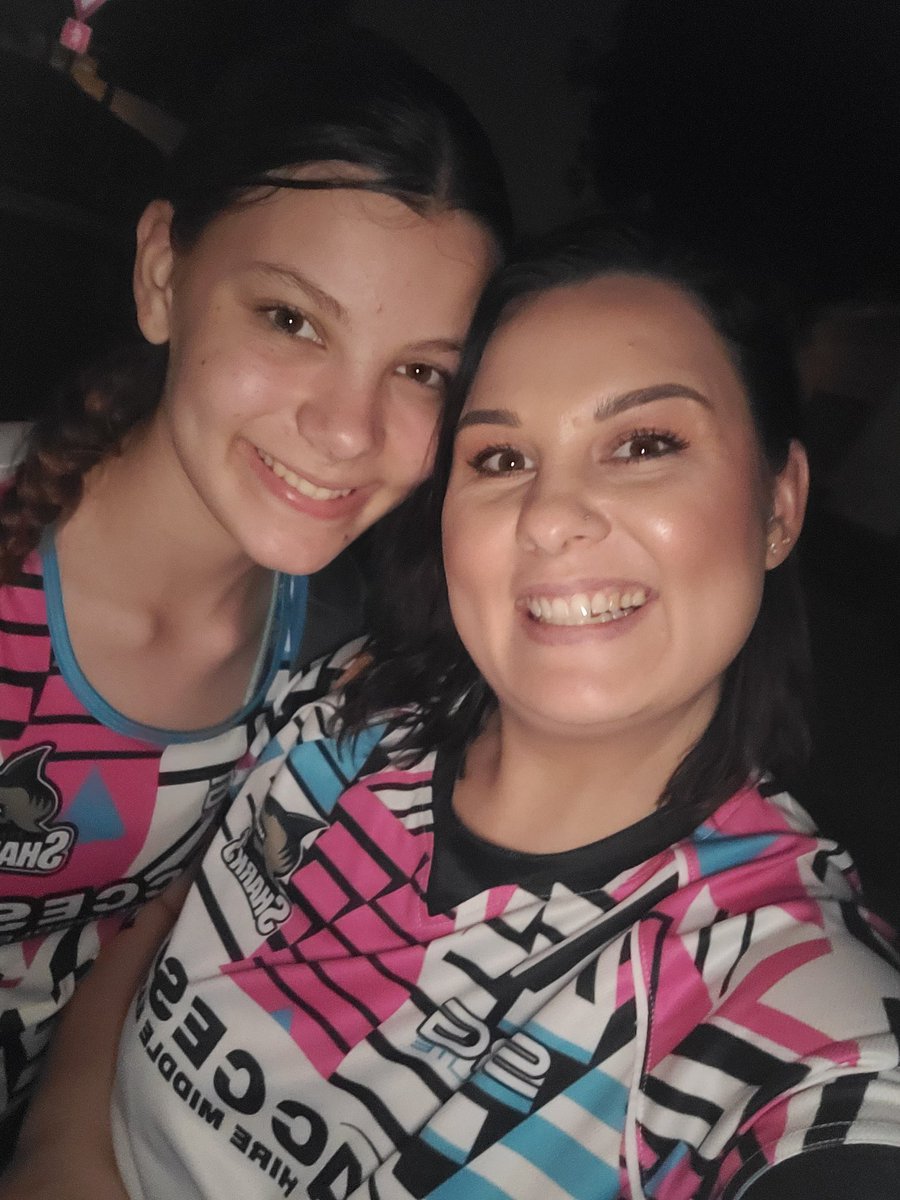 samwelch24's tweet photo. Mako Sharks so proud 👏  #netball #netballuae #dubainetball https://t.co/90k9MD3DZQ