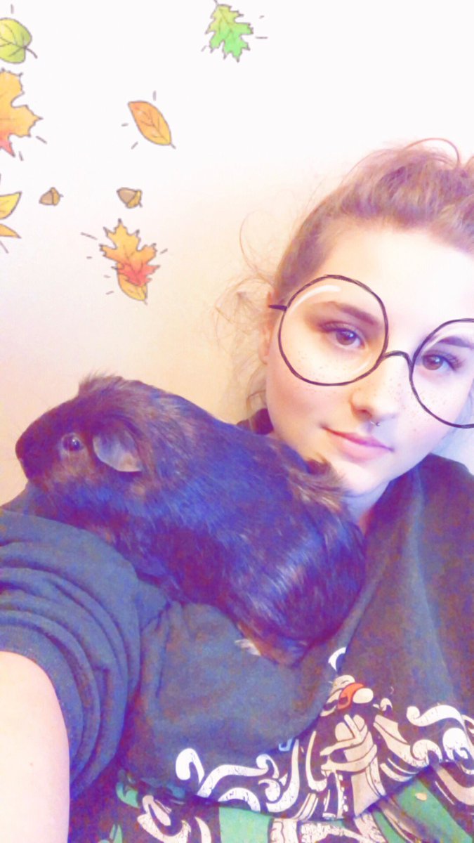 Got to college today, had to come straight home because my Guinea pig had a stroke. Little man took his last breath on the way to the vet. 💔Absolutely terrible day, someone cheer me up! Cute pets, or tell me something good that’s happened to you recently! 😭
