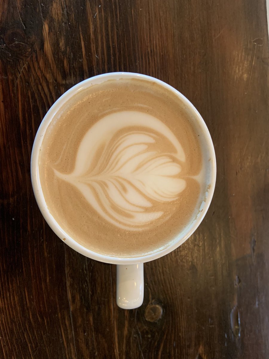 YOLO_TX's tweet photo. 🍬 Activate Sweet Tooth 😋

If you need a tasty treat, we got you covered: 
- Mug on the Square ☕️ 
- Lindy's Treats and Treasures 🎂 
- Trovato Street 🍫 
- Gelati's Ice Cream Parlor 🍨 

Give them a taste next time you @VisitCleburne 🍭 https://t.co/dV2bCqNJP0