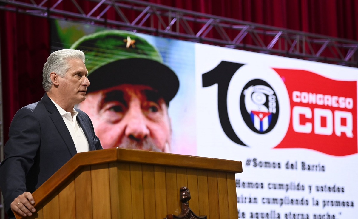 .<a href="/DiazCanelB/">Miguel Díaz-Canel Bermúdez</a> en la clausura del #XCongresoCDR 

 “Los CDR son indispensables e inseparables de la Revolución, mientras la revolución exista, o sea, lo seguirán siendo por siempre”

#TodosSomosCederistas 

Sepa más

pcc.cu/noticias/diaz-…