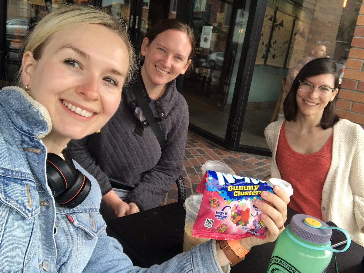 KitLewers's tweet photo. Trilocorns in the wild @iDigBio #PaleoDataWorkingGroup #Paleo #Candy #RIPTalia https://t.co/hSaHA2Encg