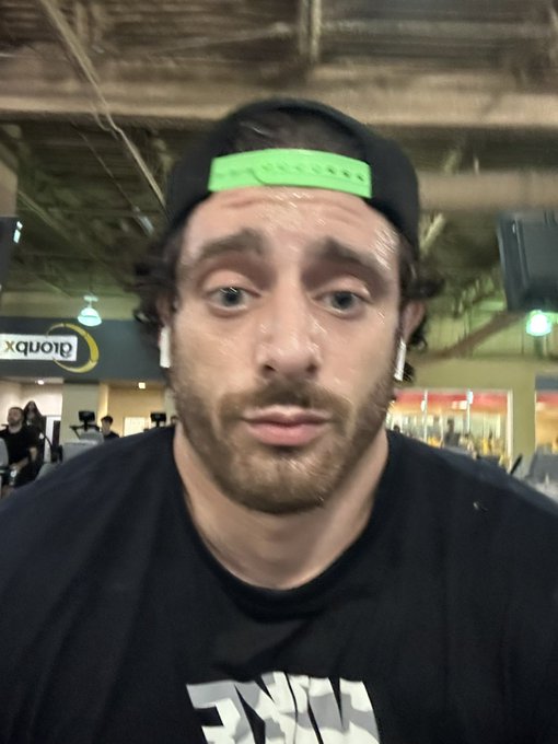 The plan is to get crazy for the next 2 months and boost up to 230-235 🙌🏻🙌🏻 https://t.co/wbkO8EtYxz