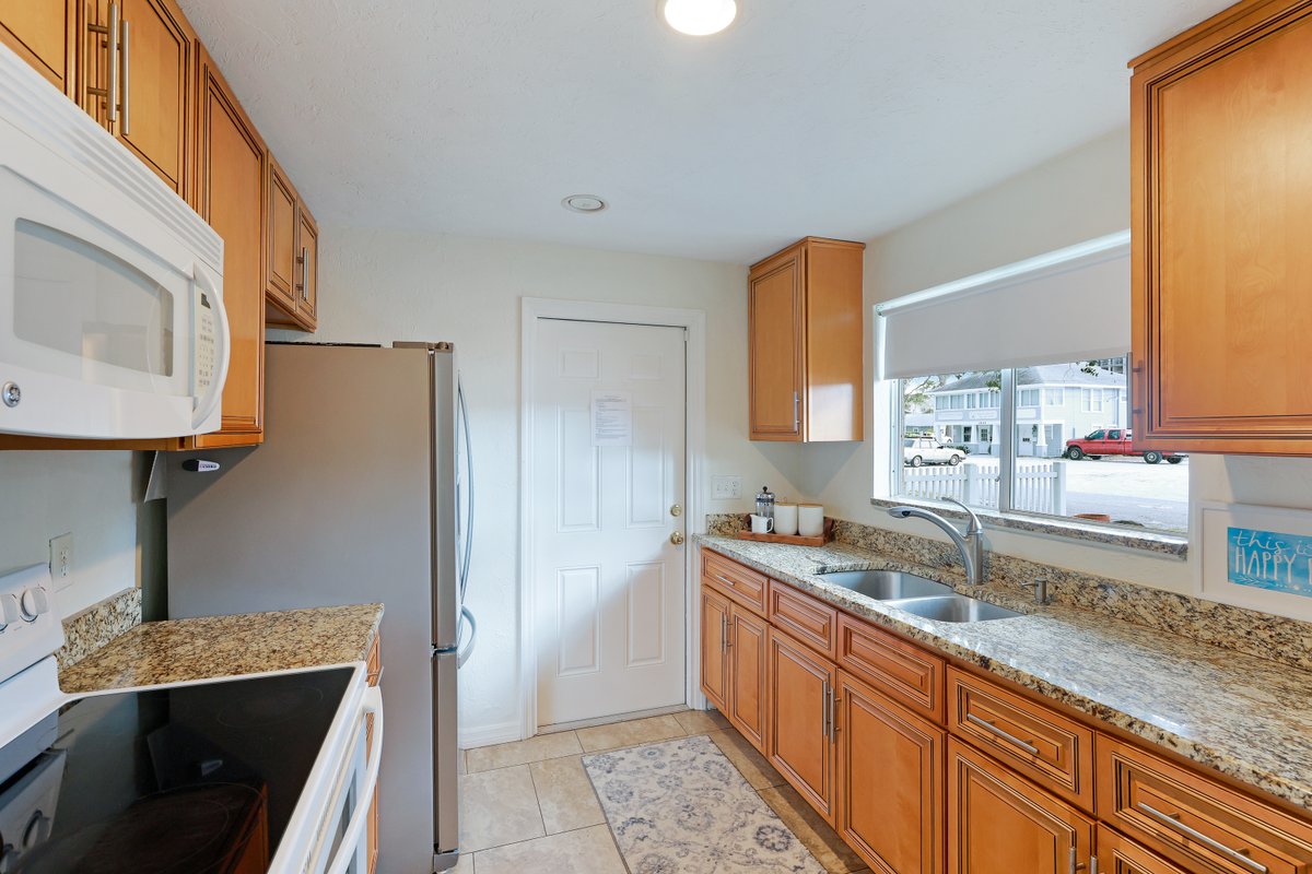 ZarghamiGroup's tweet photo. 🔴 Book a Viewing Now - https://t.co/bj3vlqHUI7

🤔 Searching for Your Sarasota Oasis?

Call our hotline +1 941-841-3662

https://t.co/7IaUnhXyHh https://t.co/QgGLEncF9w