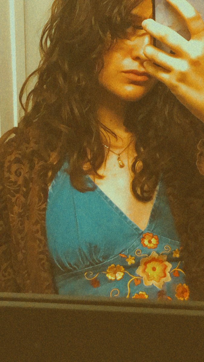 ITS AUTUMN GUYZZ🍂🍂💀🍊