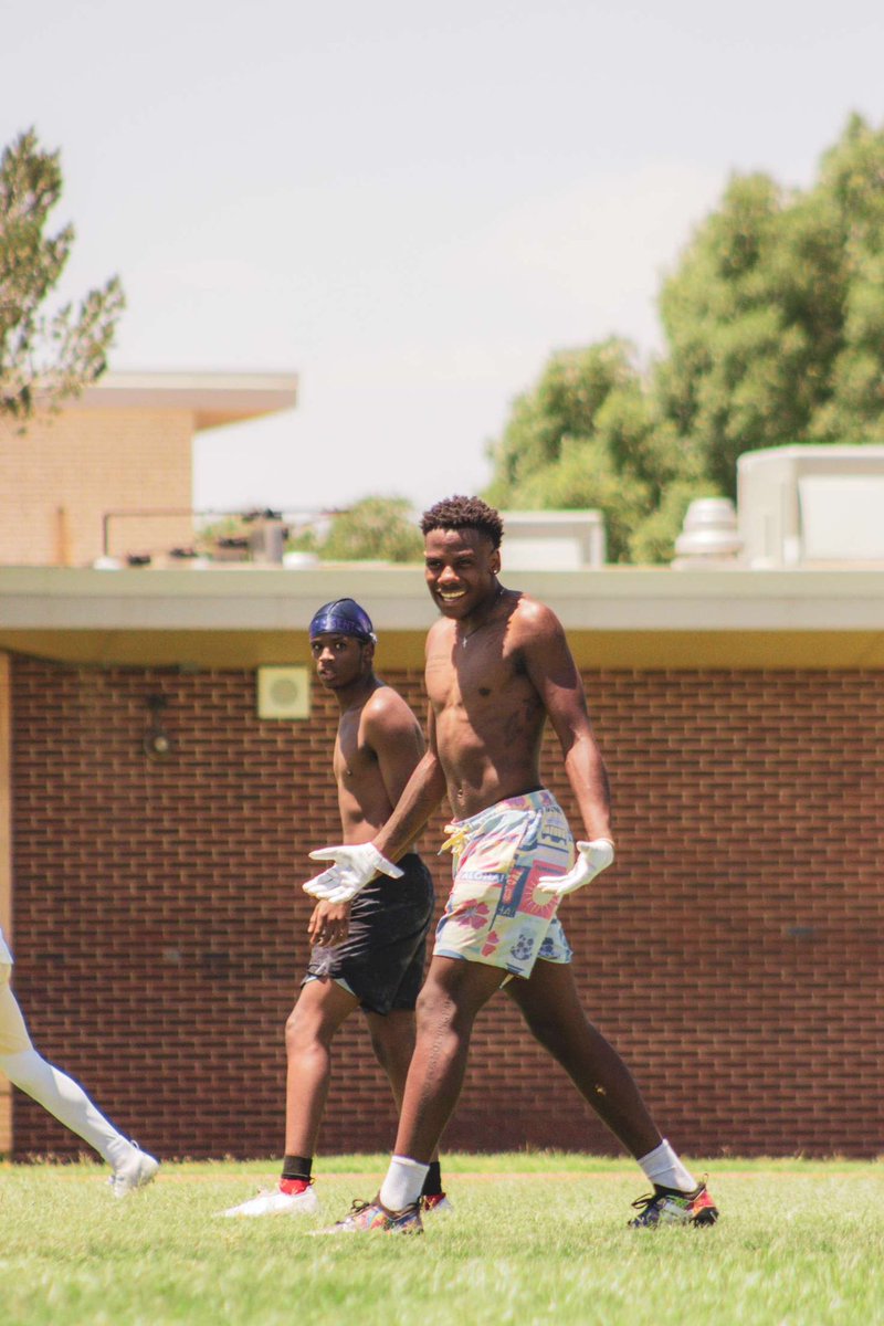 Deonte Vaughn tweet media