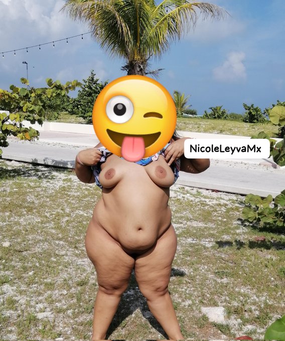 Nicole Leyva’s pics and videos