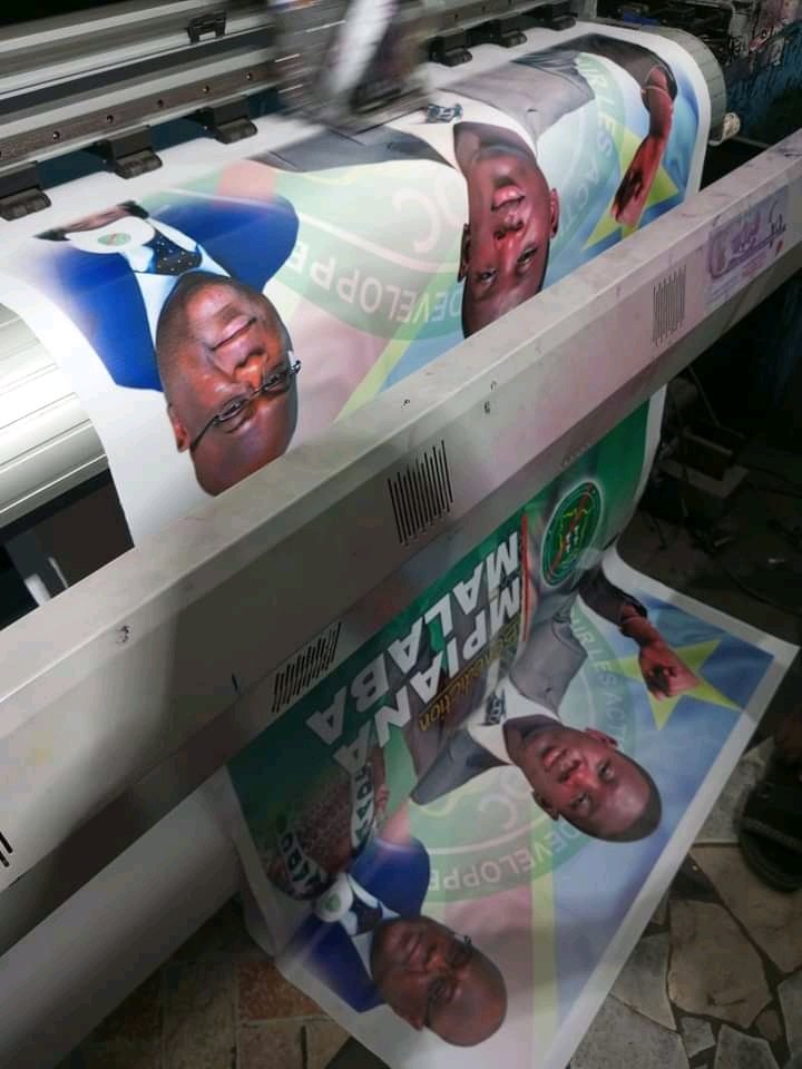 BenhamMbuyi's tweet photo. #RDC/#Elections2023 : Pour tout besoin d'impression sur t-shirt, chemise, roll-up, chapeau, flyers etc... pour votre campagne électorale, n'hésitez pas de contacter Sublime Graphic au+243829622737 pour Un très bon service et à un bon prix également. @cenirdc @LamikaJoel https://t.co/Kfes9J89sk