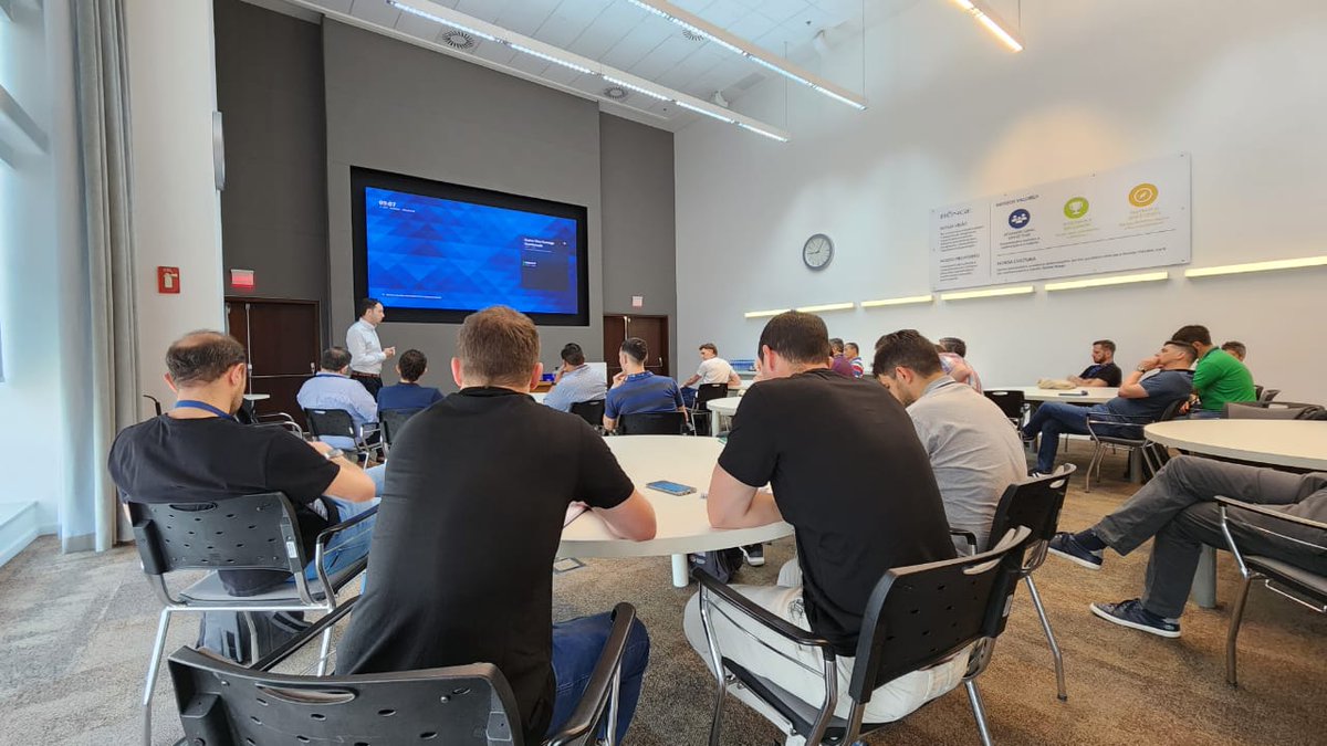 ACAcoop's tweet image. Finalizo el Viaje de Capacitación Técnica para Jefes de Cereales  🔚 

En #Brasil, con la visita a las oficinas centrales de #Bunge y al Sindicato Rural #FAESP, concluimos con un nuevo viaje cooperativo de capacitación y formación. 🙌🏻