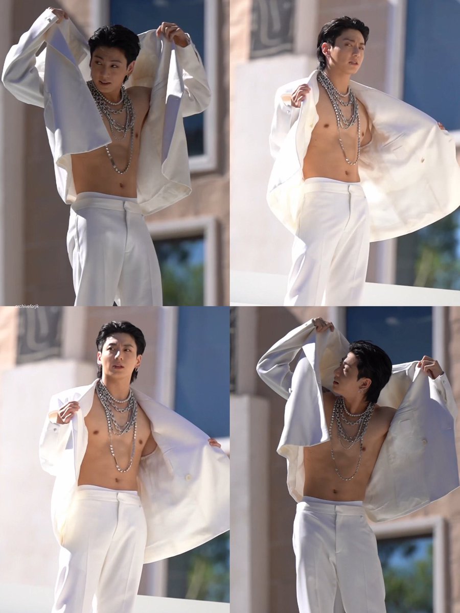 .#Jungkook becomes the first and only Kpop soloist to be nominated at the UK Music Video Awards.

Superstar jungkook 

Credit:@/chartdata_twt