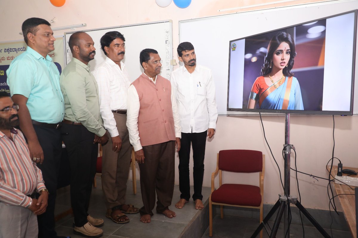 Good Initiative, Gulbarga university journalism and mass communication department students created artificial anchor for their experimental jnana ganga you tube news channel, this is 3rd university whwre AI anchor experiment attracted everyone.👋👋👋