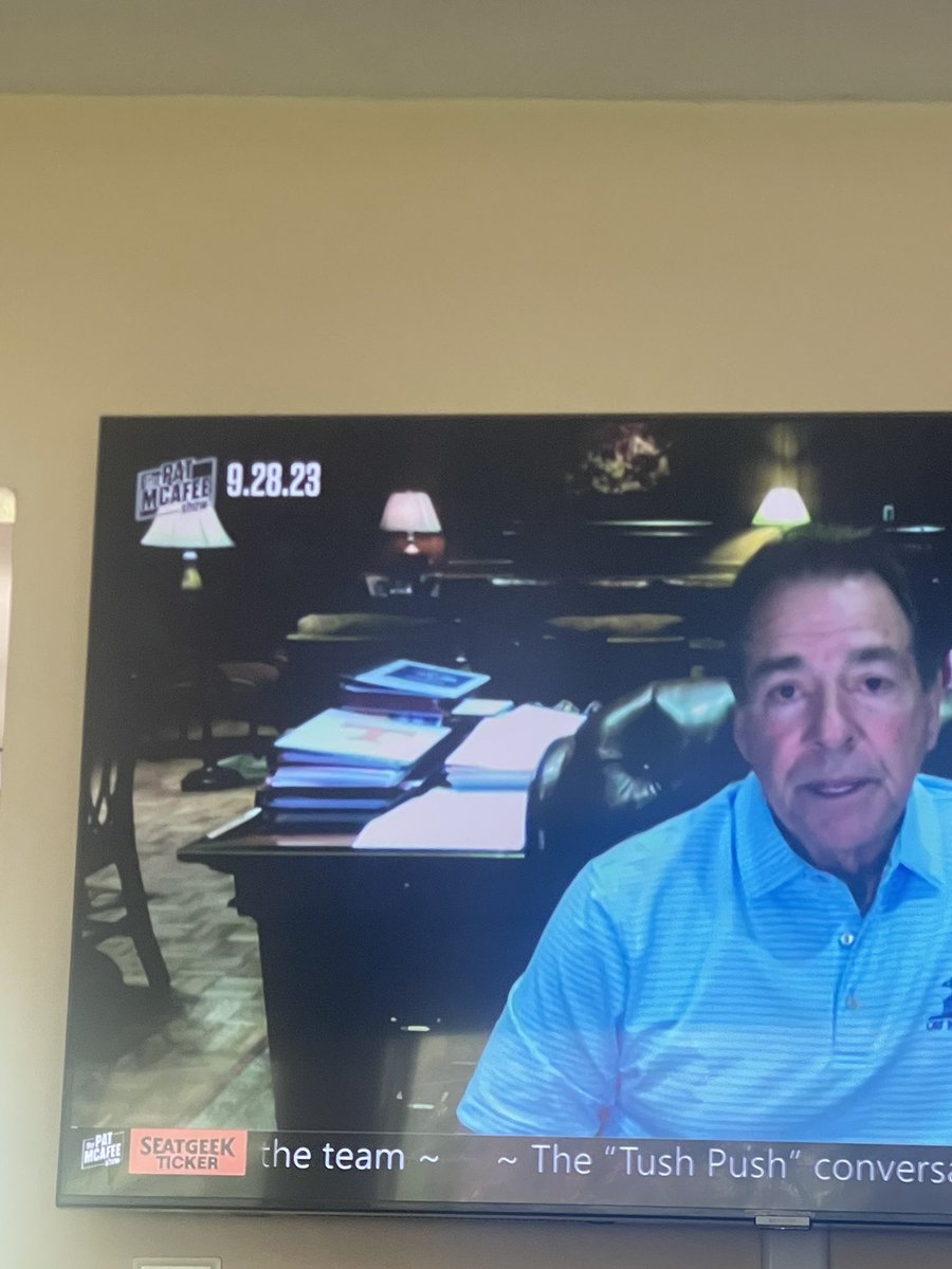 Diesel3405's tweet photo. You think Saban is still thinking about 52-49??? https://t.co/zL8azlaGz8