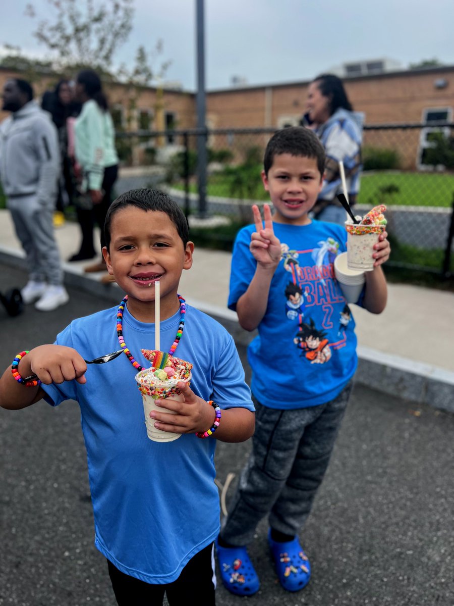 Celebrating our students and families and having fun together 😊 is what it's all about. Enjoy these moments from our 2nd Annual Latinx Heritage Month Block Party 🎉🎈! Despite some rain, we still had a blast. #LatinxHeritageMonth #Edthataddsup #SpringfieldPrep #chartersforlatinx